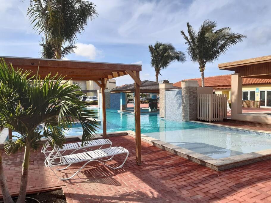 Aruba Condo The Pearl - At Eagle Beach - Minute Walk! パームビーチ エクステリア 写真